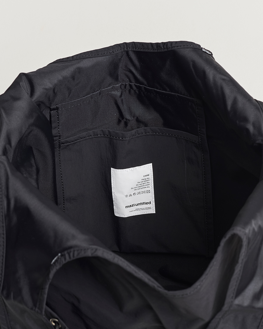 Hombres | Bolsos | mazi untitled | Nylon Bore Bag Black