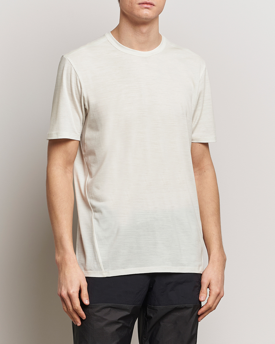 Hombres | Camisetas | Arc'teryx Veilance | Frame Short Sleeve T-Shirt Oat Heather