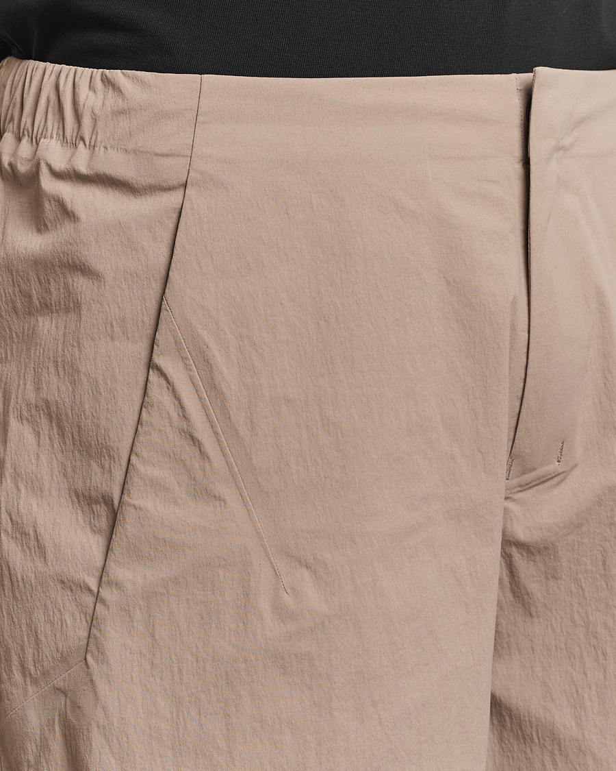 Hombres | Pantalones cortos | Arc'teryx Veilance | Spere Lightweight Water Repellent Shorts Soil