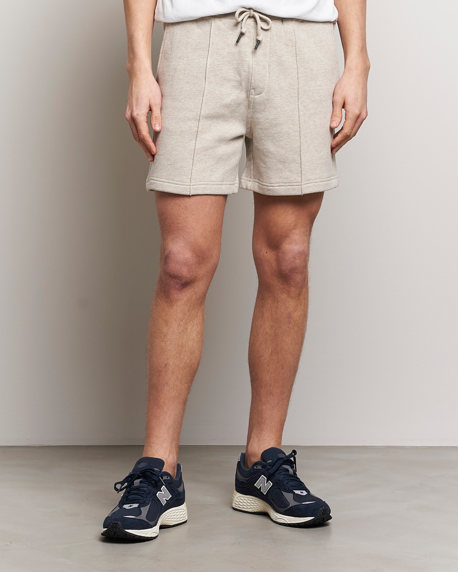 Hombres | Pantalones cortos de chándal | Morris | Brandon Lily Sweatshorts Khaki