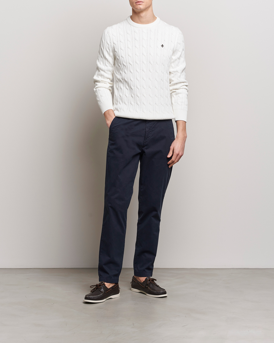 Hombres | Jerséis y prendas de punto | Morris | Ethan Cotton Cable Crew Neck Off White