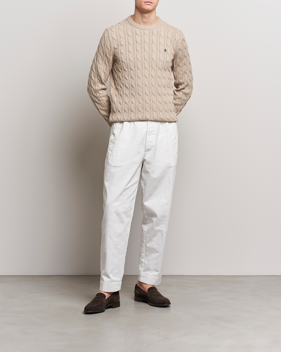 Hombres | Jerséis y prendas de punto | Morris | Ethan Cotton Cable Crew Neck Khaki