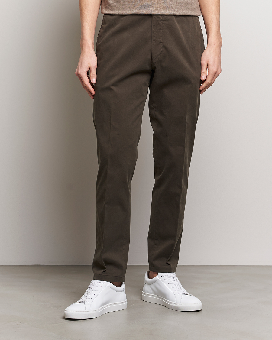 Hombres | Pantalones | Oscar Jacobson | Denz Casual Cotton Trousers Olive