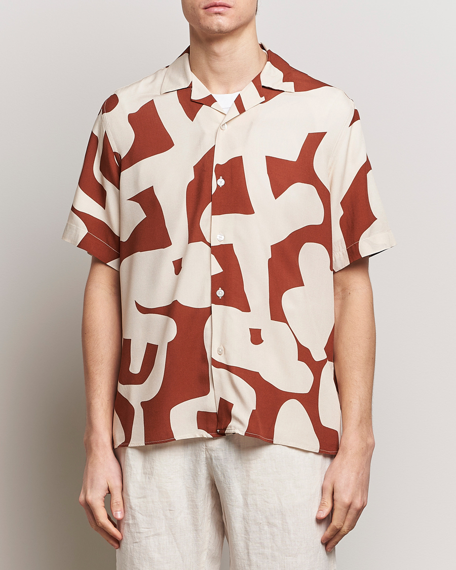 Hombres | Camisas | OAS | Viscose Resort Short Sleeve Shirt Russet Puzzlotec