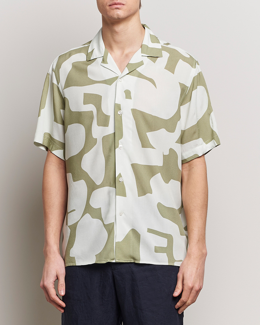 Hombres | Camisas de manga corta | OAS | Viscose Resort Short Sleeve Shirt Sage Puzzlotec