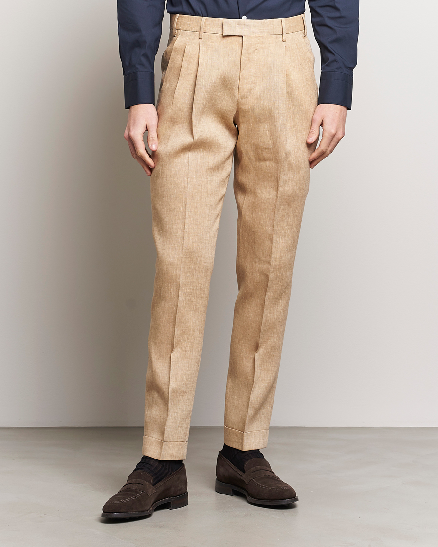 Hombres | Pantalones de lino | PT01 | Slim Fit Pleated Linen Trousers Light Beige