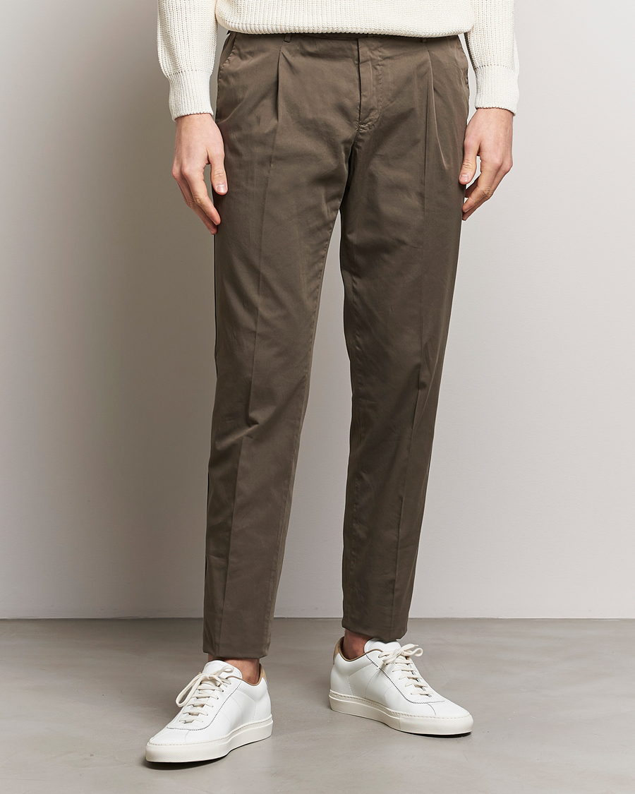 Hombres | Italian Department | PT01 | Slim Fit Garment Dyed Stretch Chinos Dark Brown