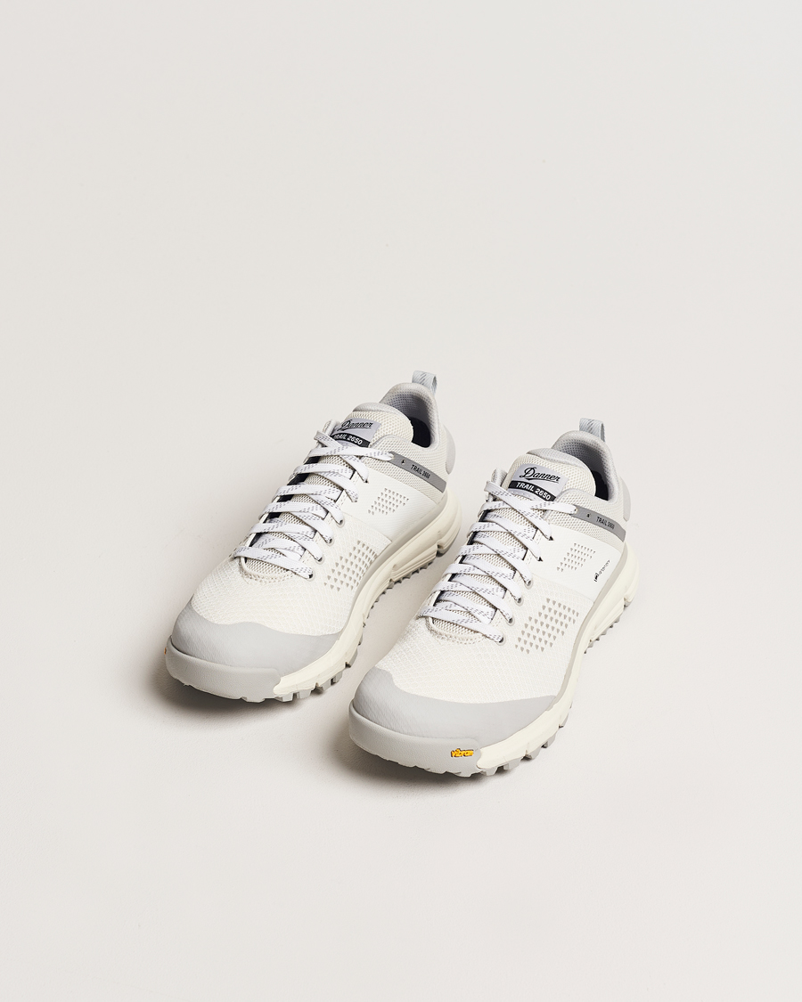 Hombres | Zapatillas blancas | Danner | Trail 2650 Mesh GTX Trail Sneaker Ghost