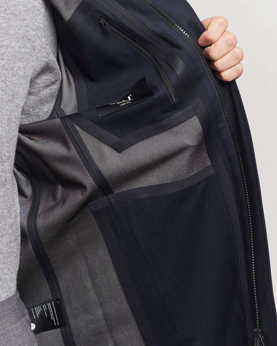 Hombres | Abrigos y chaquetas | UBR | Sky Fall Savile Waterproof Wool Coat Dark Navy