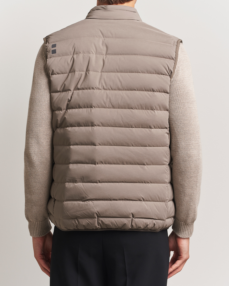 Hombres | Chalecos | UBR | Sonic Vest Dark Sand