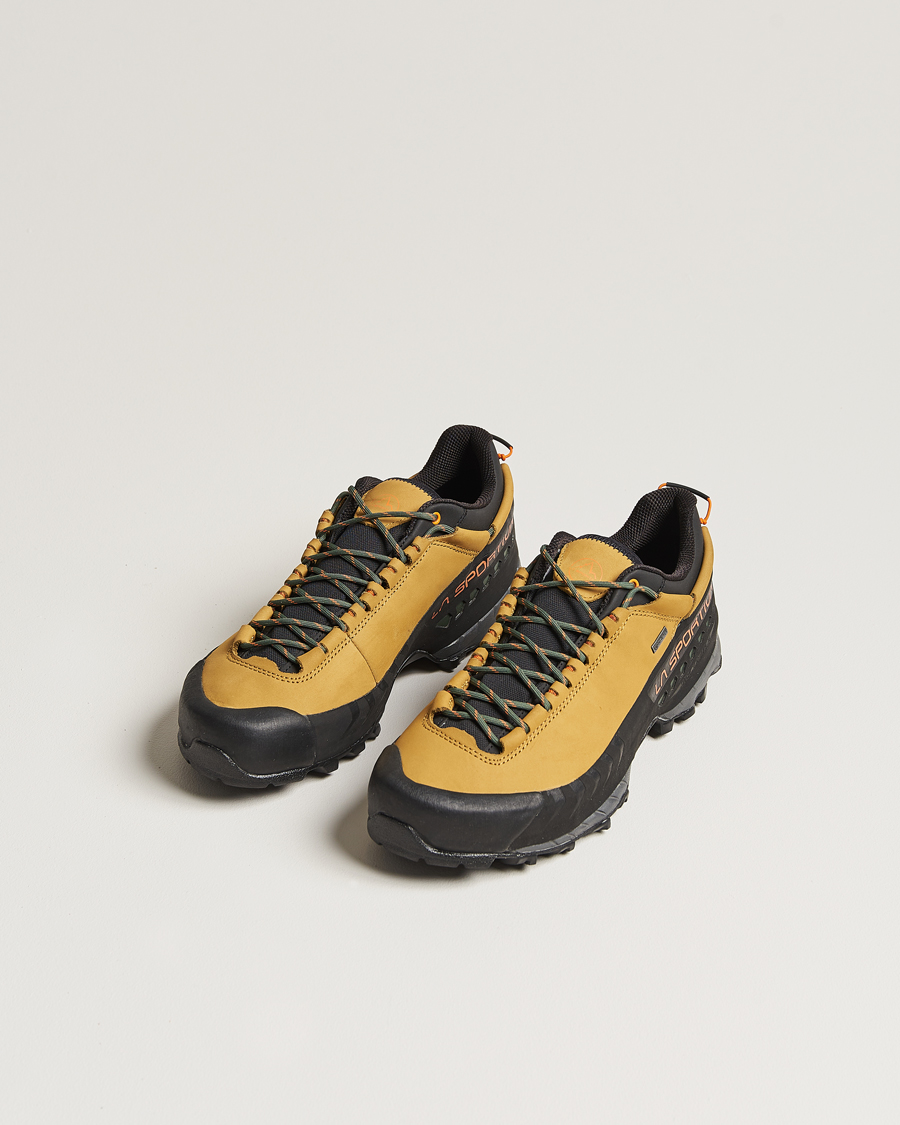 Hombres | GORE-TEX | La Sportiva | TX5 GTX Hiking Shoes Savana/Tiger