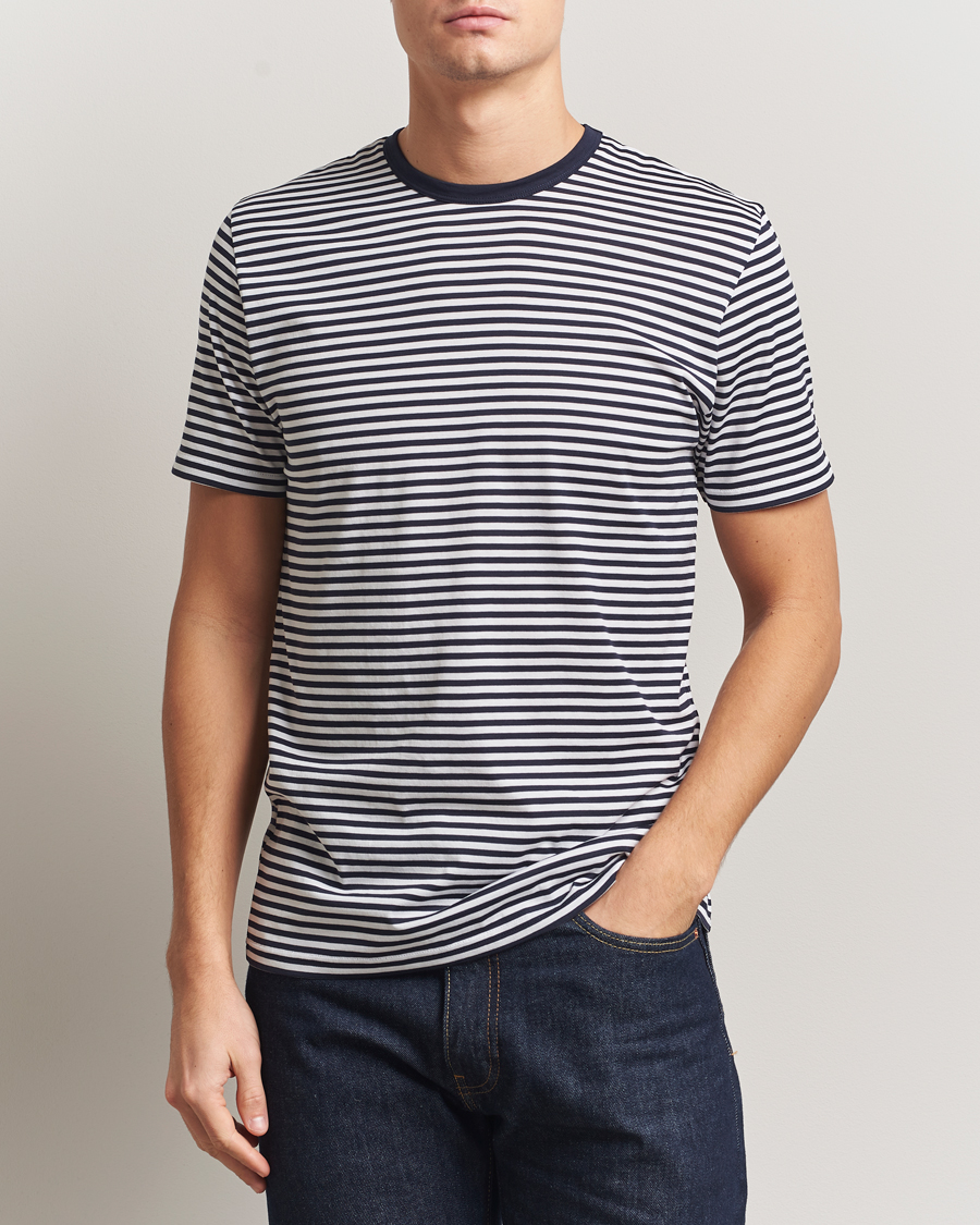 Hombres | Camisetas | Sunspel | Striped Crew Neck Q82 Cotton T-Shirt White/Navy
