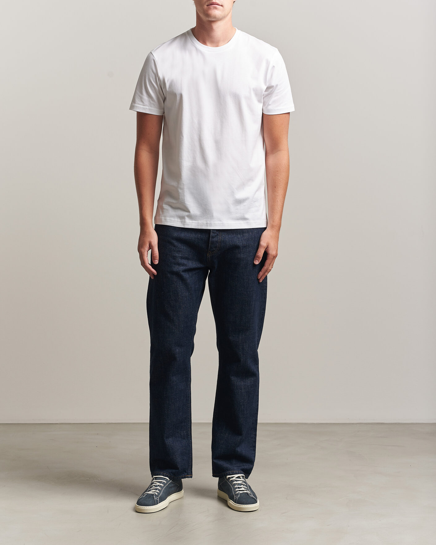 Hombres | Camisetas | Sunspel | Riviera Midweight T-Shirt White