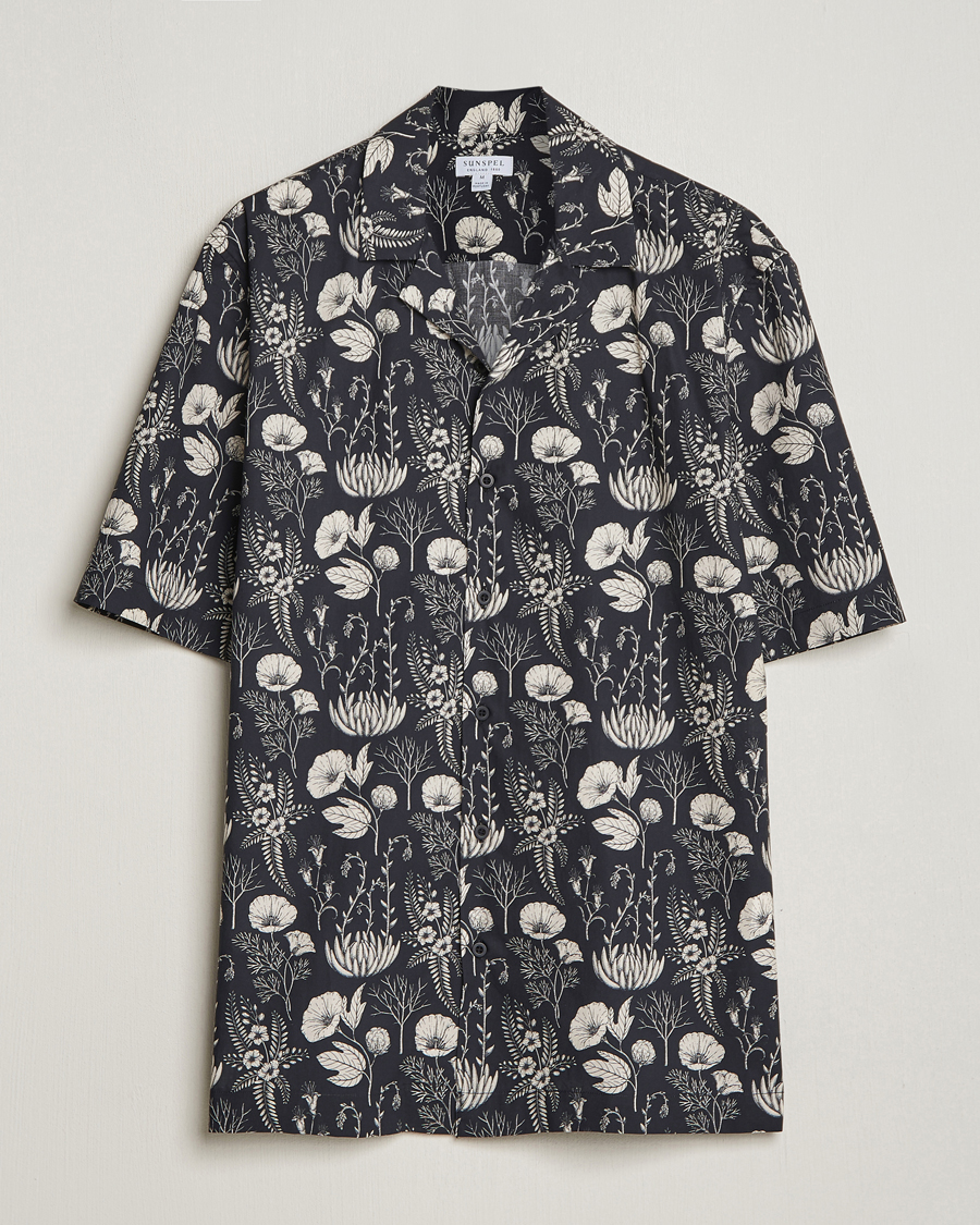 Hombres | Camisas | Sunspel | Katie Scott Short Sleeve Printed Resort Shirt Black
