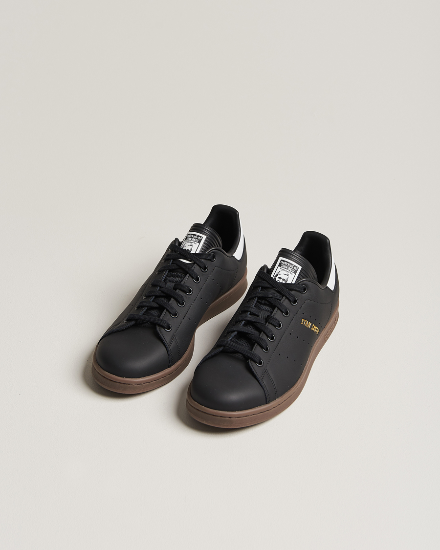 Hombres | Zapatillas negras | adidas Originals | Stan Smith Sneaker Black/White