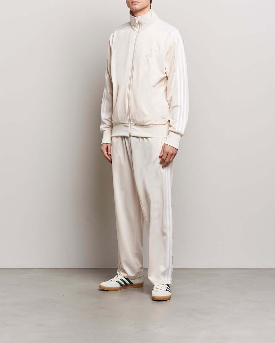 Hombres | Pantalones | adidas Originals | Firebird Sweatpants Won White
