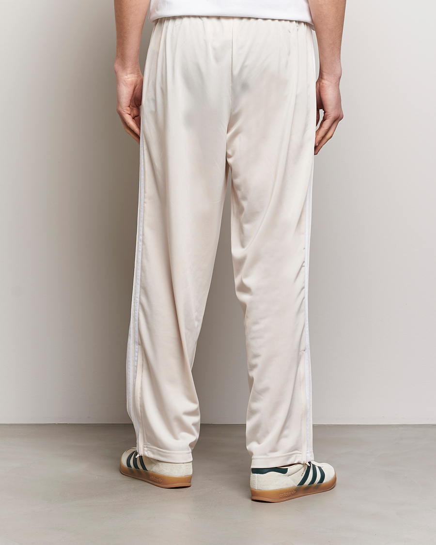 Hombres | Pantalones | adidas Originals | Firebird Sweatpants Won White