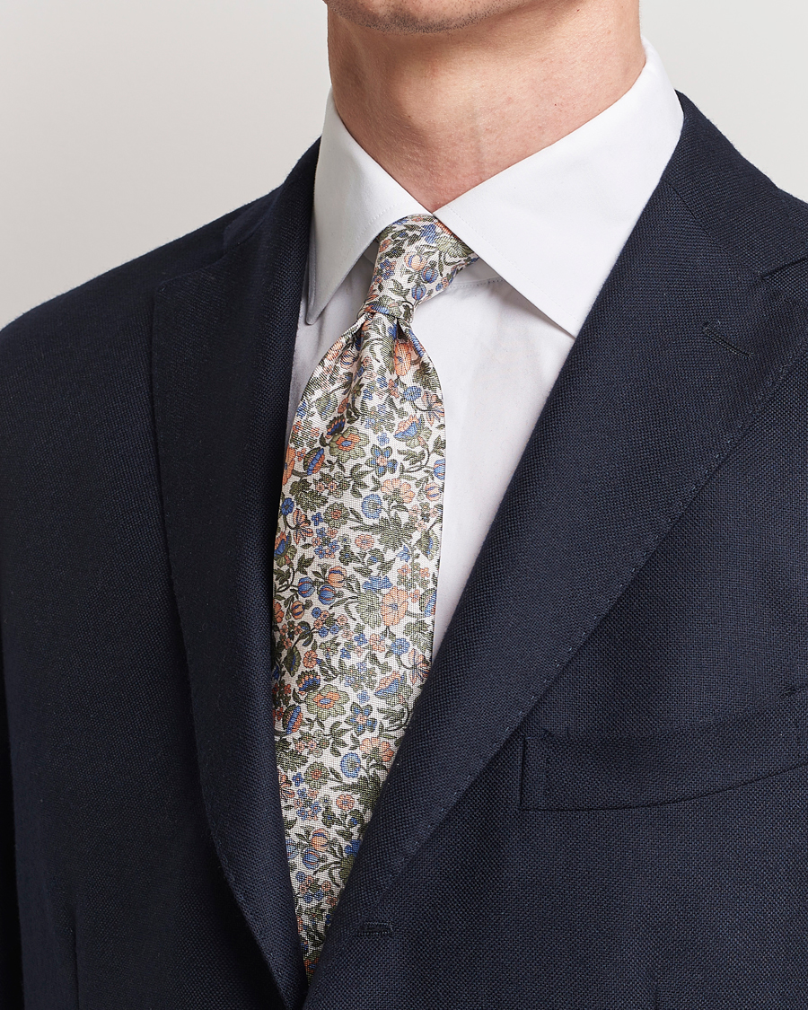 Hombres | Amanda Christensen Silk Oxford Printed Flower 8cm Tie Green | Amanda Christensen | Silk Oxford Printed Flower 8cm Tie Green