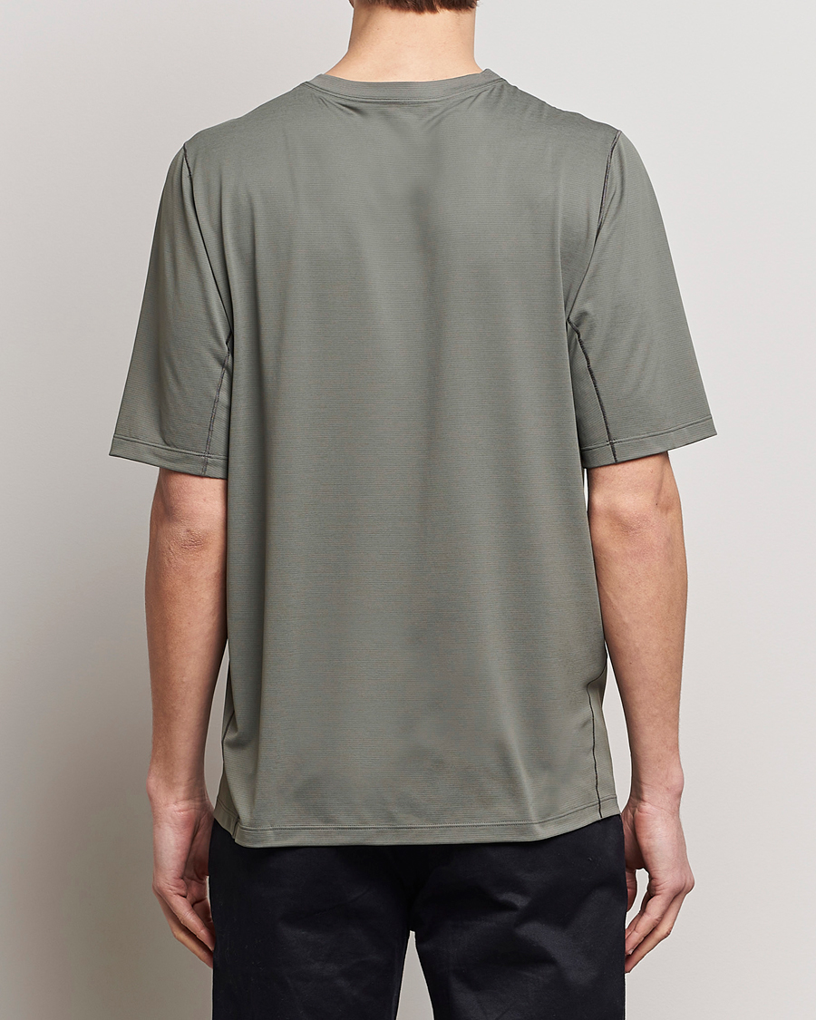 Hombres | Camisetas | Arc'teryx | Cormac Crew Neck T-Shirt Forage Heather