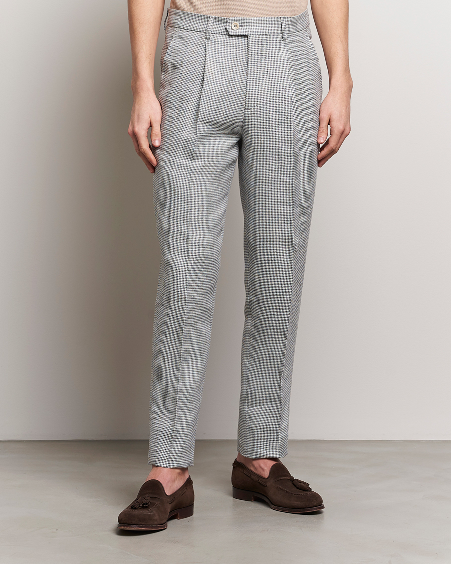 Hombres | Pantalones de lino | Brunello Cucinelli | Pleated Houndstooth Trousers Light Grey