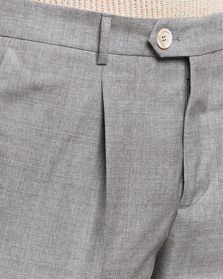 Hombres | Pantalones | Brunello Cucinelli | Pleated Wool Trousers Light Grey
