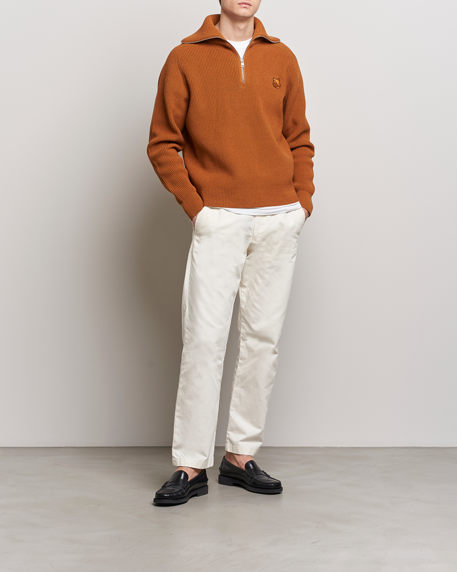 Hombres | Jerséis y prendas de punto | Maison Kitsuné | Tonal Fox Head Ribbed Half Zip Tobacco