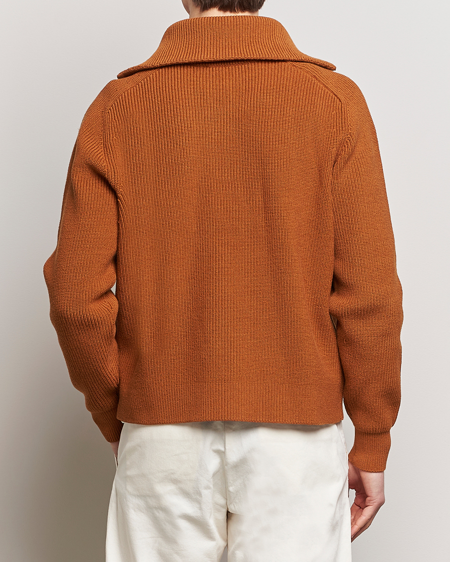 Hombres | Jerséis y prendas de punto | Maison Kitsuné | Tonal Fox Head Ribbed Half Zip Tobacco