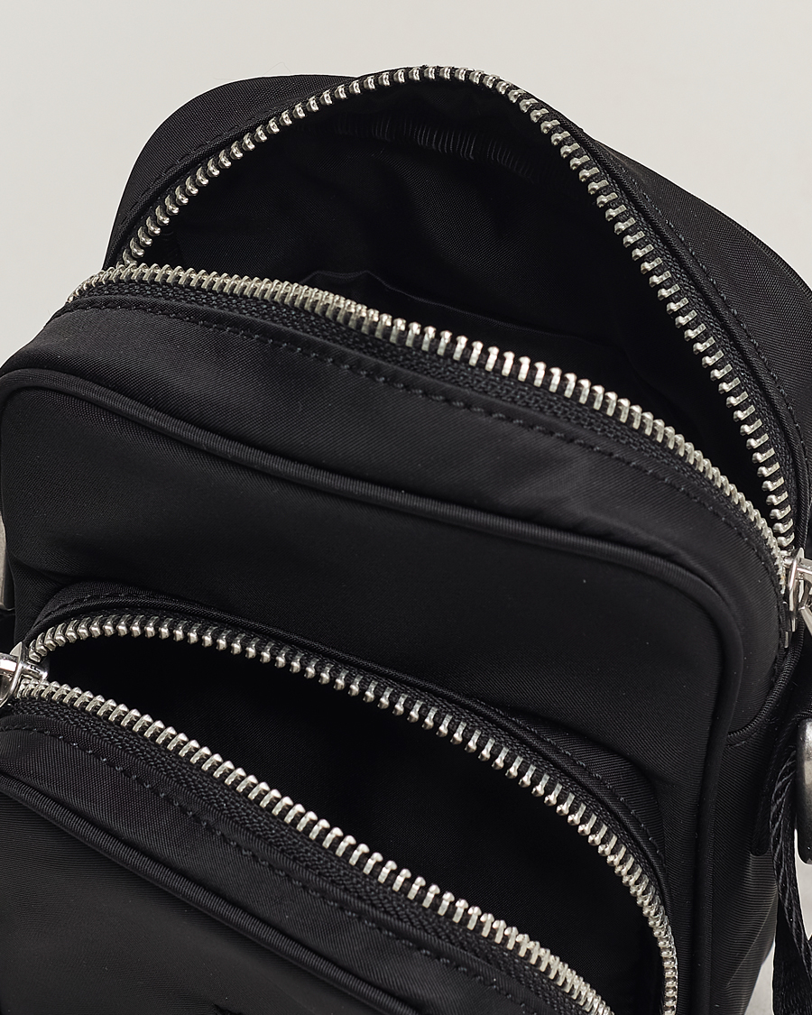 Hombres | Maison Kitsuné The Traveller Crossbody Pouch Black | Maison Kitsuné | The Traveller Crossbody Pouch Black