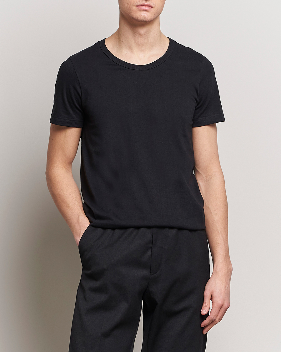 Hombres | Camisetas negras | Merz b. Schwanen | 1970s Classic Loopwheeled V-Neck T-Shirt Black
