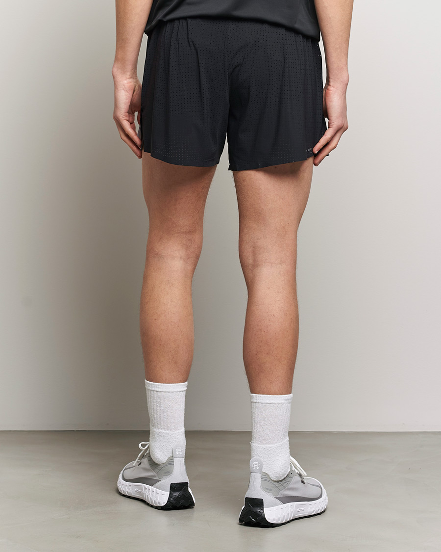 Hombres | Pantalones cortos | Satisfy | Space-O 5 Inch Shorts Black