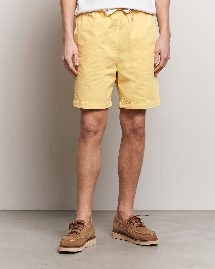 Hombres | Pantalones cortos con cordones | Drôle de Monsieur | Drawstring Shorts Light Yellow