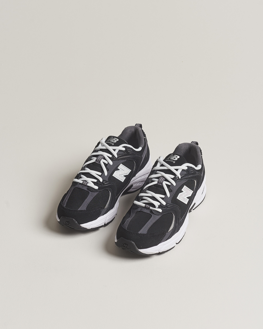 Hombres | Zapatillas negras | New Balance | 530 Sneakers Black