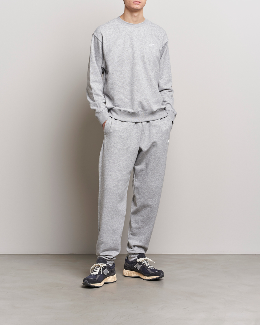 Hombres | Jerséis y prendas de punto | New Balance | Essentials French Terry Sweatshirt Athletic Grey