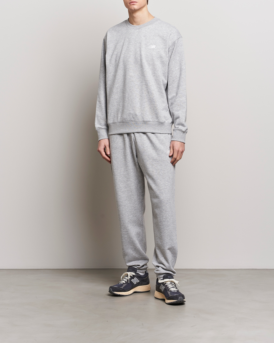 Hombres | Pantalones | New Balance | Essentials French Terry Joggers Athletic Grey