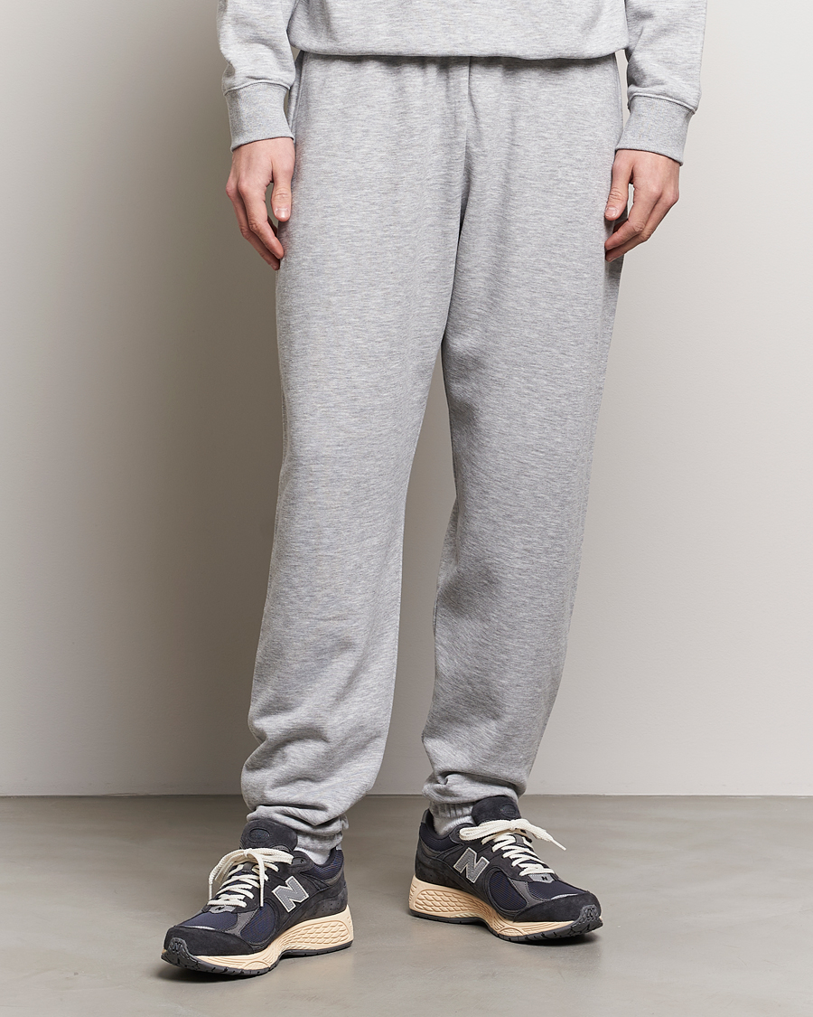 Hombres | Pantalones de chándal | New Balance | Essentials French Terry Sweatpants Athletic Grey