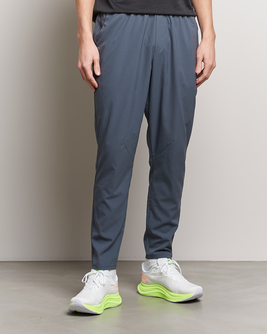 Hombres | Pantalones funcionales | New Balance Running | Stretch Woven Pants Graphite