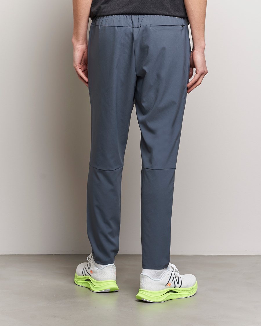 Hombres | Pantalones | New Balance Running | Stretch Woven Pants Graphite