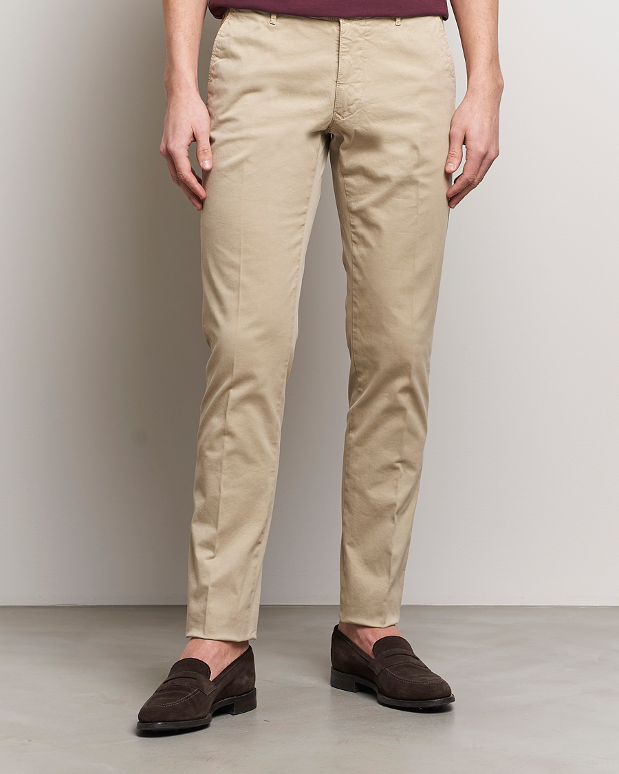 Hombres | Pantalones | Incotex | Slim Fit Garment Dyed Slacks Light Beige