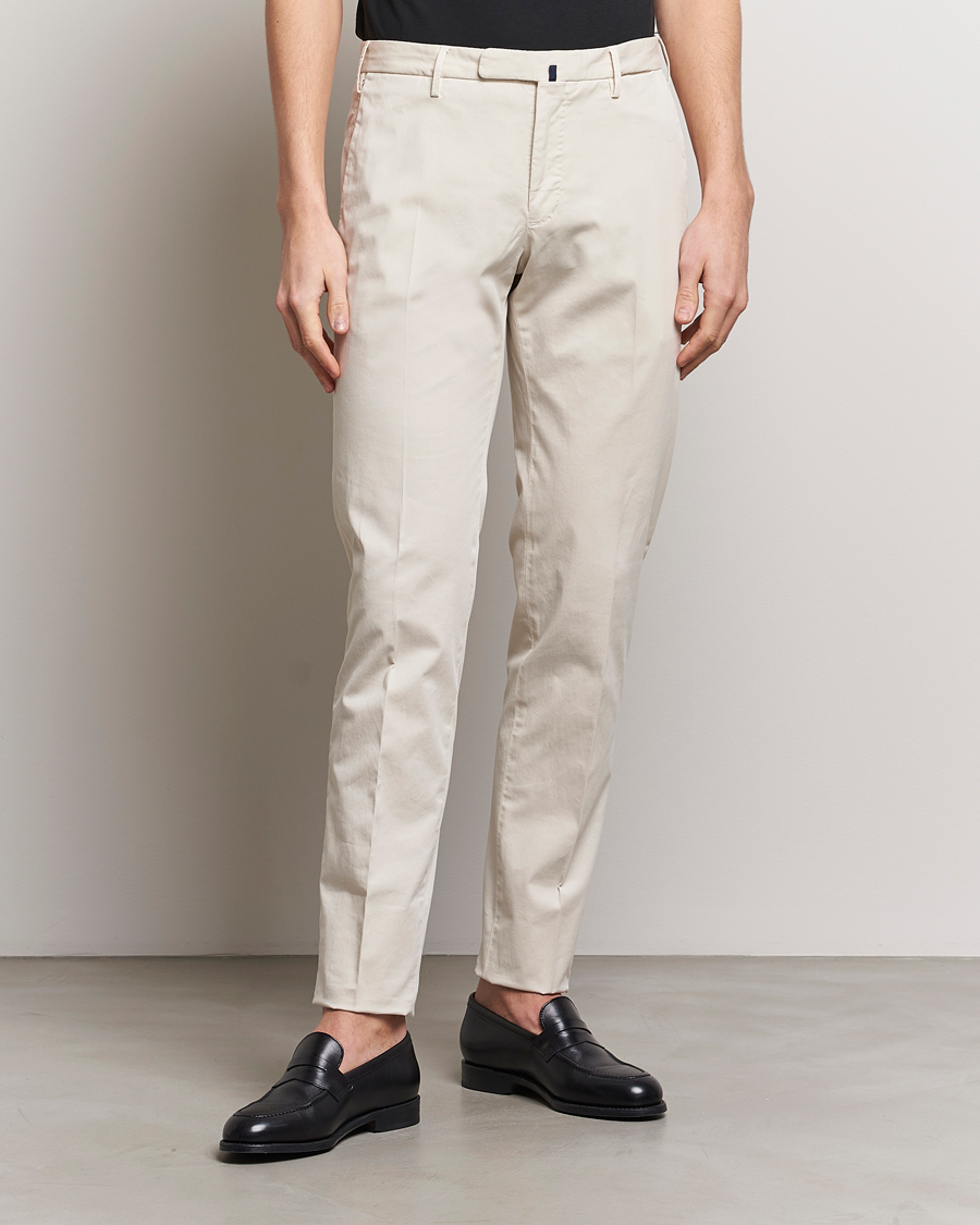 Hombres | Italian Department | Incotex | Slim Fit Comfort Chinos Off White