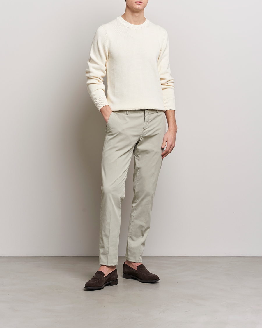Hombres | Pantalones | Incotex | Slim Fit Comfort Chinos Light Grey