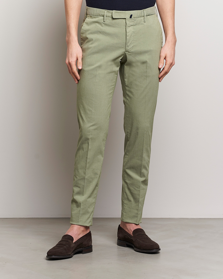 Hombres | Pantalones | Incotex | Slim Fit Washed Cotton Comfort Trousers Olive