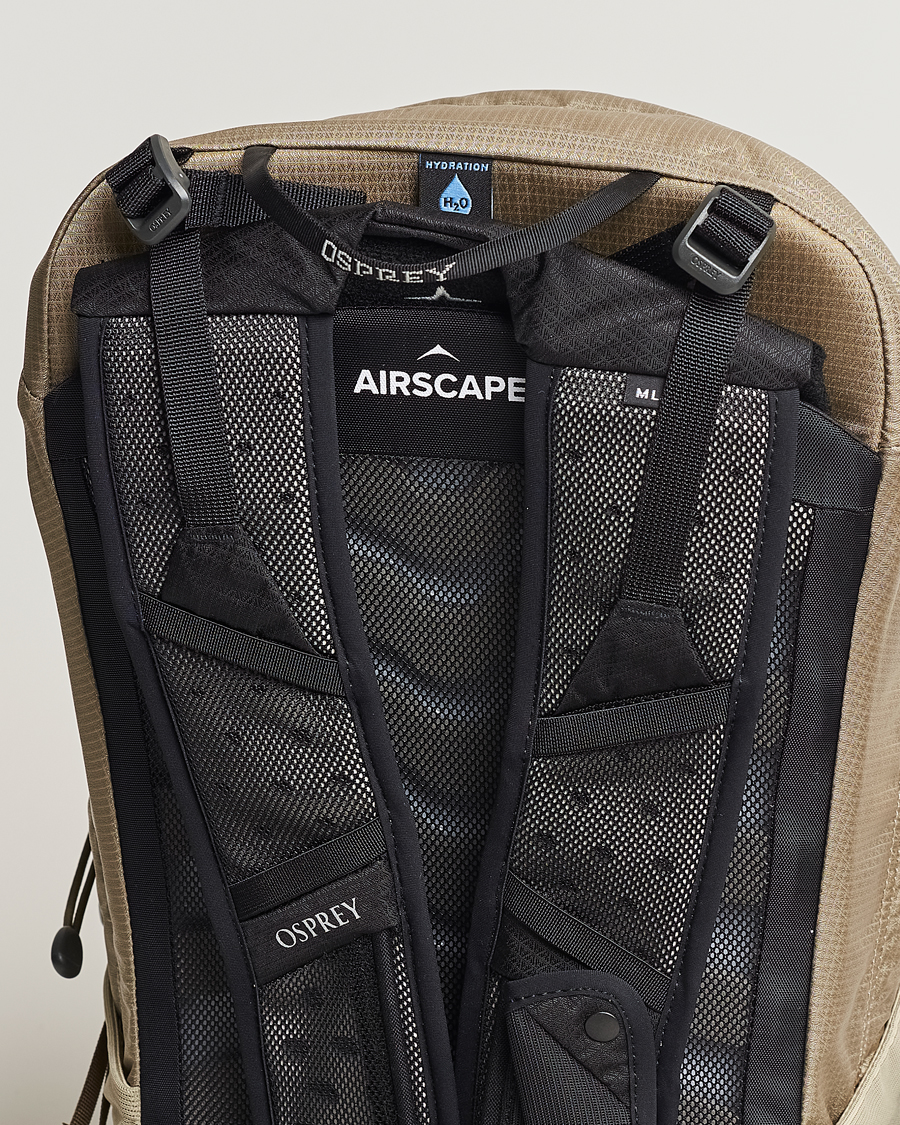 Hombres | Osprey Talon 22 Backpack Sawdust/Earl Grey | Osprey | Talon 22 Backpack Sawdust/Earl Grey