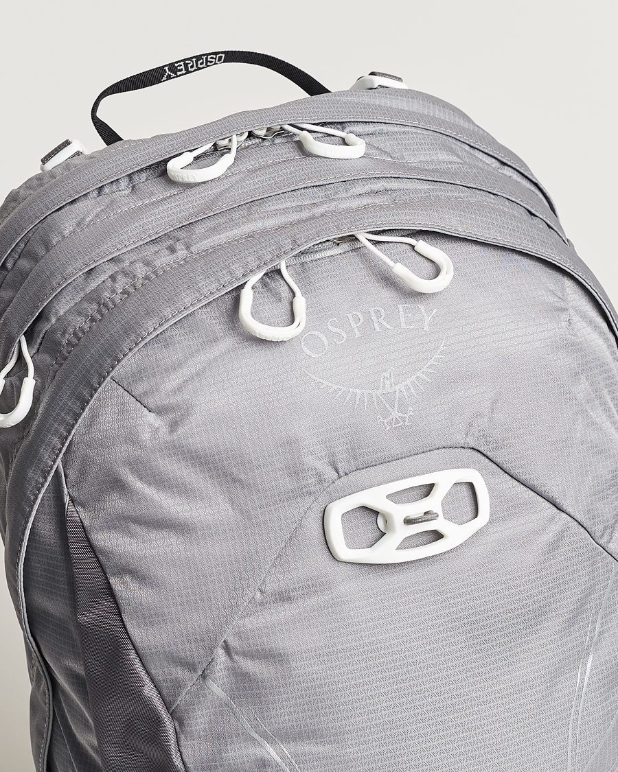 Hombres | Osprey Talon Earth 22 Backpack Glacier Grey | Osprey | Talon Earth 22 Backpack Glacier Grey
