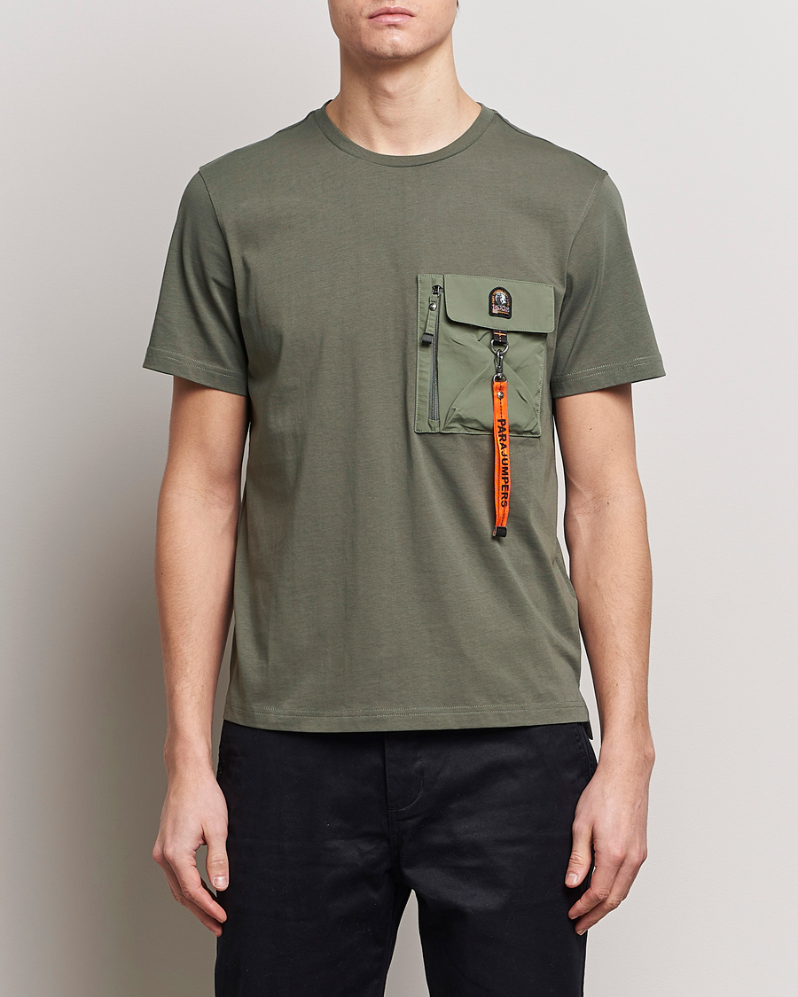Hombres | Camisetas de manga corta | Parajumpers | Mojave Pocket Crew Neck T-Shirt Thyme Green
