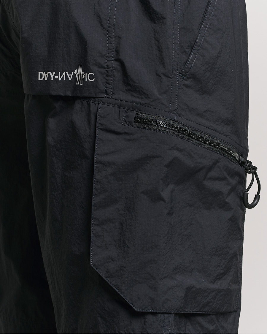 Hombres | Pantalones cortos | Moncler Grenoble | Cargo Shorts Black