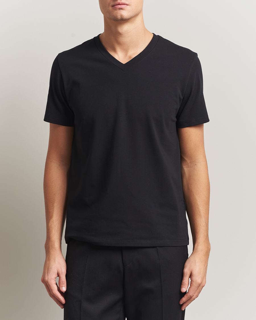 Hombres | Camisetas | Filippa K | Organic Cotton V-Neck T-Shirt Black