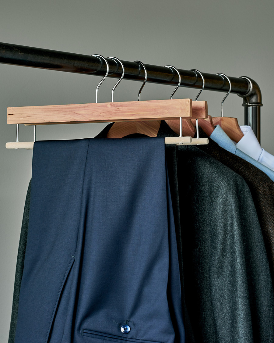 Hombres | Exclusivas de Care of Carl | Care with Carl | 2-Pack Cedar Wood Trouser Hangers