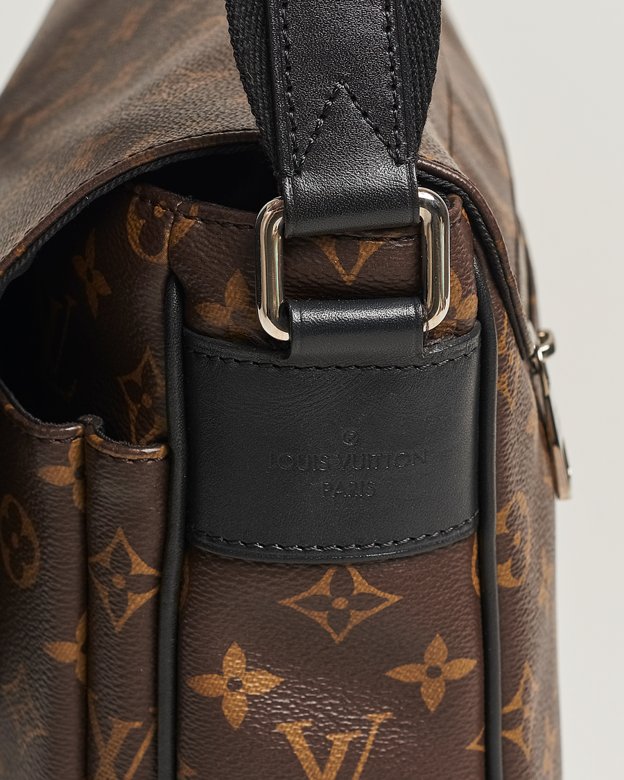 Hombres | Louis Vuitton Pre-Owned Christopher Shoulder Bag Monogram | Louis Vuitton Pre-Owned | Christopher Shoulder Bag Monogram