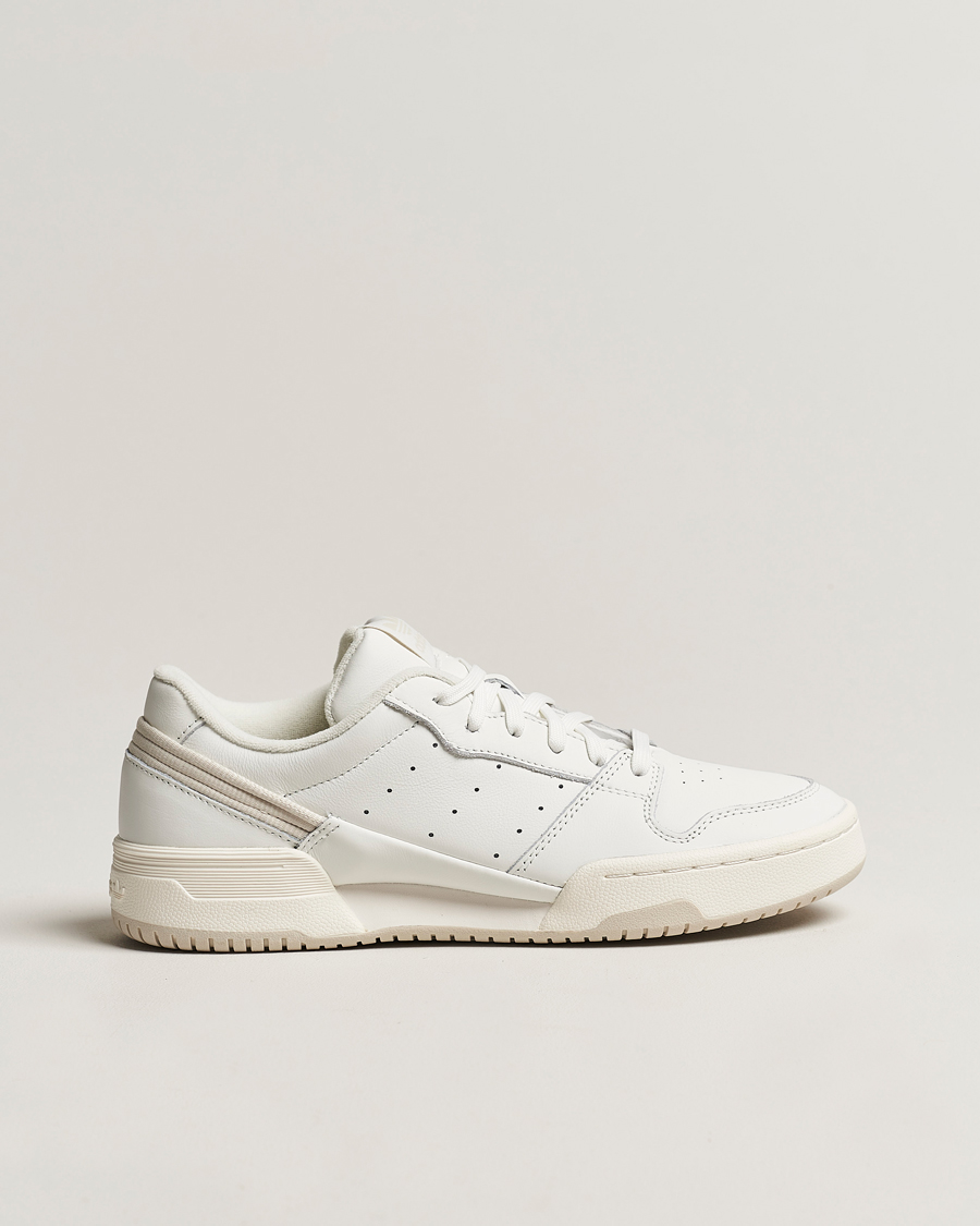 Hombres | adidas Originals Team Court 2 Sneaker Off White | adidas Originals | Team Court 2 Sneaker Off White