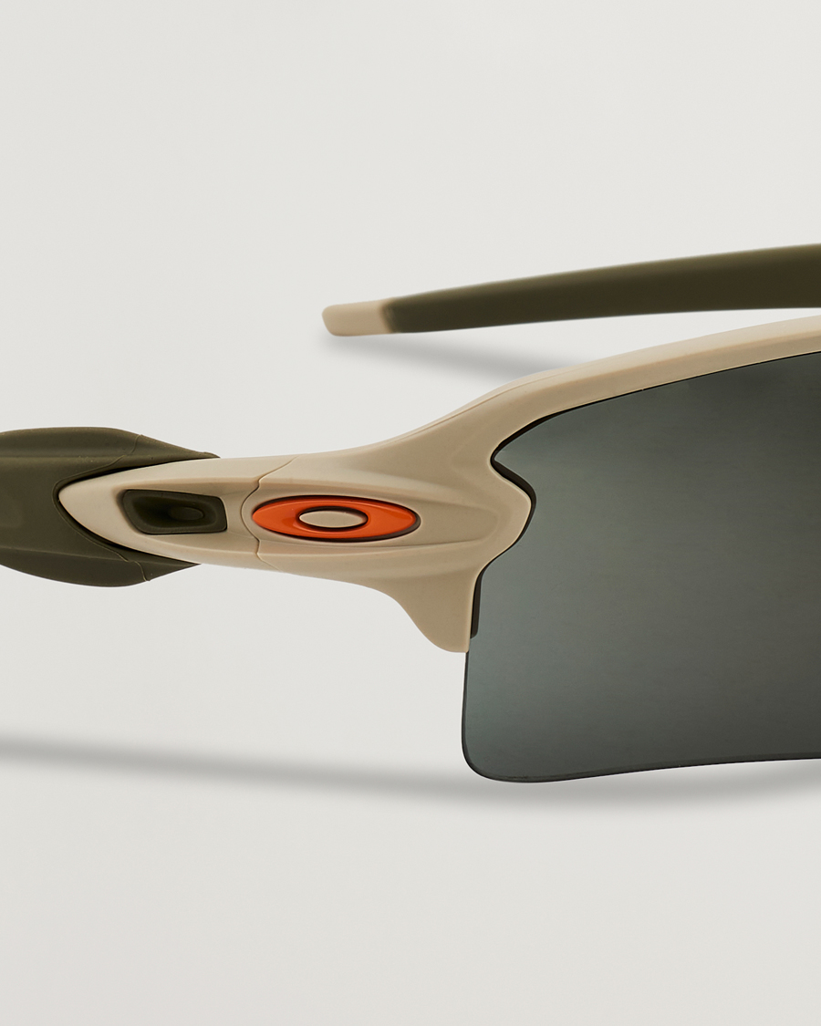 Hombres | Oakley Flak 2.0 XL Sunglasses Matte Sand | Oakley | Flak 2.0 XL Sunglasses Matte Sand